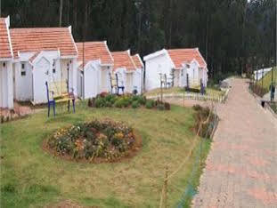 Deccan Plaza Hotel - Ooty Bagian luar foto