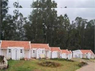 Deccan Plaza Hotel - Ooty Bagian luar foto